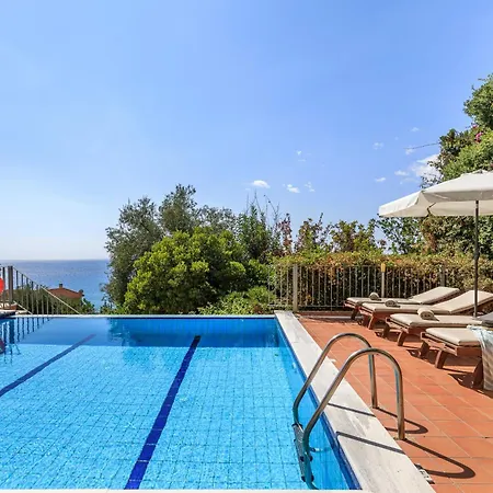 Marina 3 Bed Lourdas Kefalonia Lurdáta
